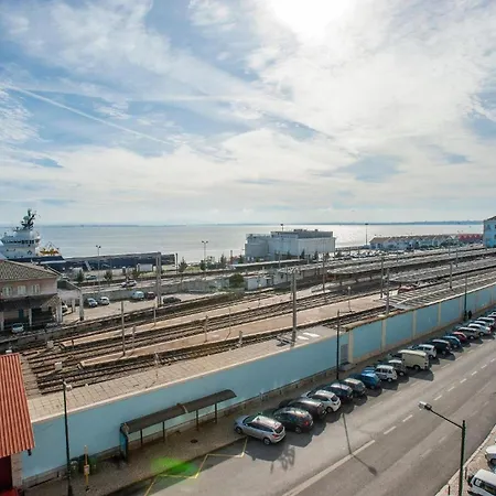 Fuer 17 Personen Und 1 Kind In * Lisboa
