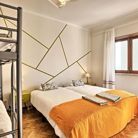 Fuer 17 Personen Und 1 Kind In Appartement Lisboa